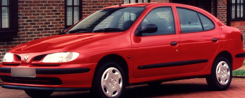Замена противотуманной фары Renault Megane 1 рестайлинг 1.4 75 л.с. 1999-2003